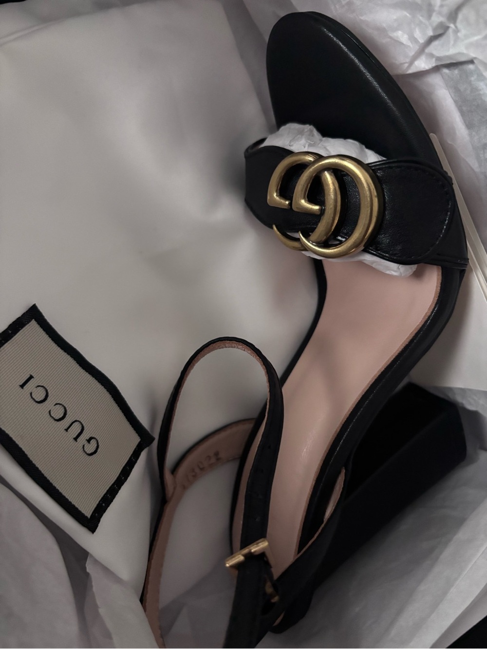 Gucci Black Leather Marmont heels with Gold Logo